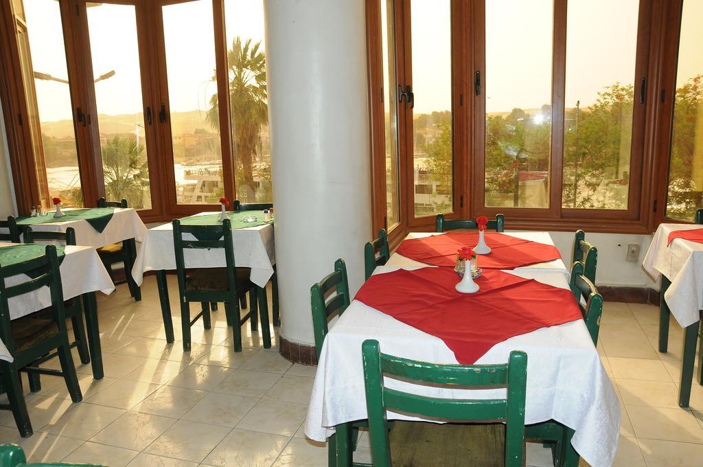 Nile Hotel Aswan Eksteriør bilde