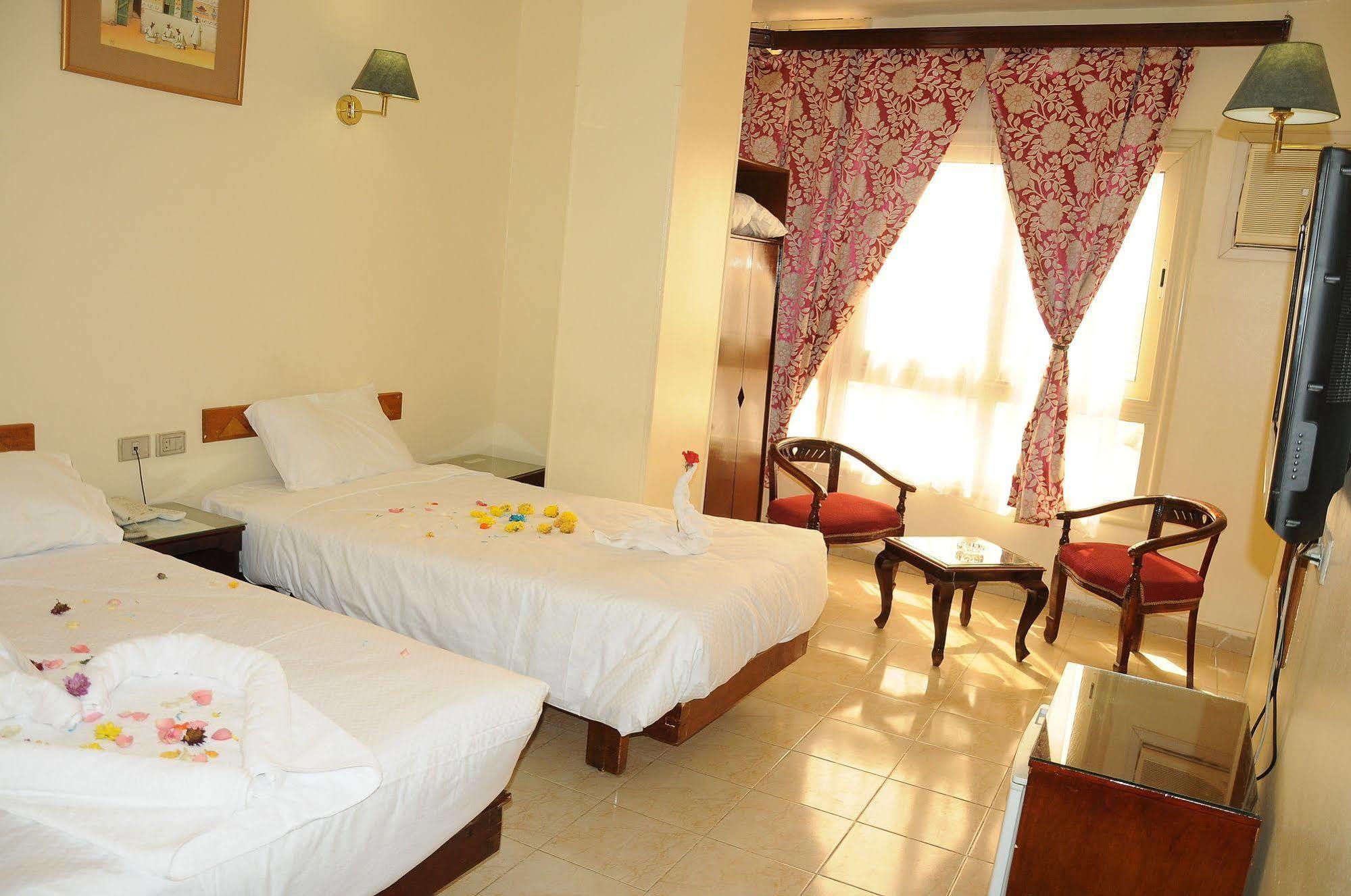 Nile Hotel Aswan Eksteriør bilde